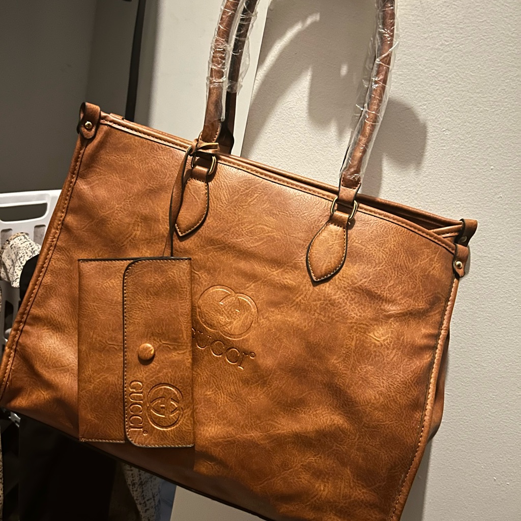 Women Brown Leathery Tote